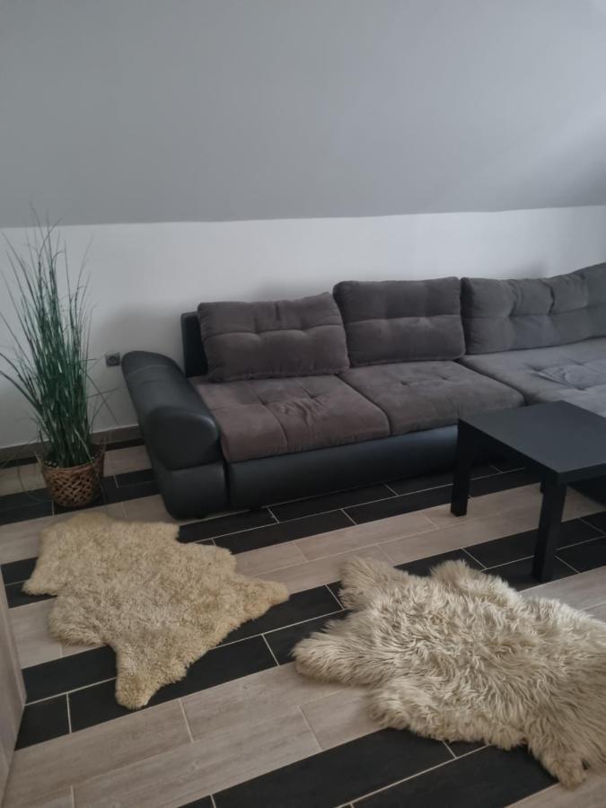 Sóstó Apartman Szekesfehervar Exterior foto
